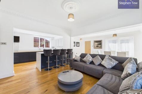 Living / Dining Room