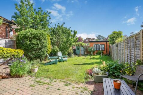 Manor Road, Stoughton, Guildford, GU2 photo 3