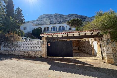Property Image 1