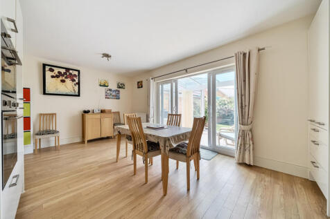 1315796-17-6863f4...