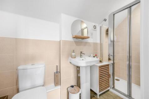 Ensuite.jpg