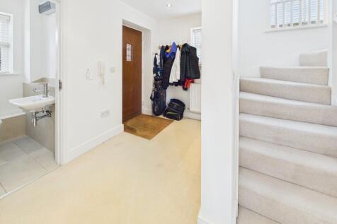 CAM05068G0-PR0013...