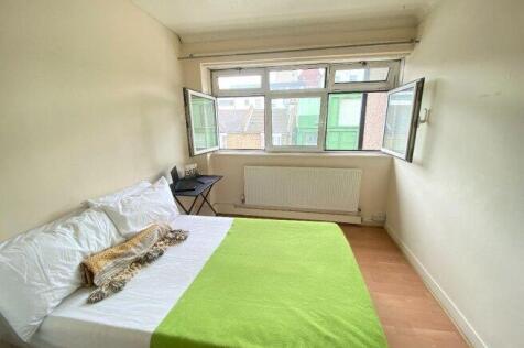 room-1-flat-12-gilbertson-house-e14-8pl-1041773