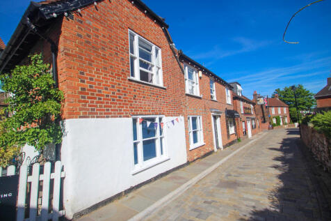 2 bed flat to rent High Street, Hamble SO31