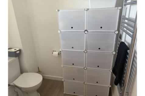 Downstairs Cloakroom