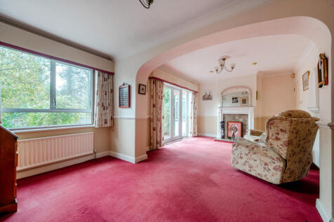 1374033-11-690370...