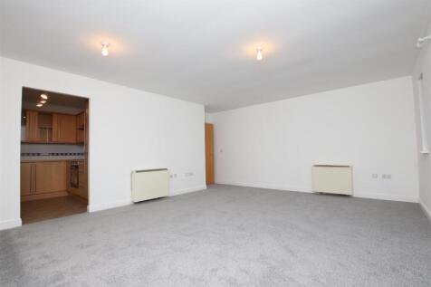 Living dining room 2.JPG