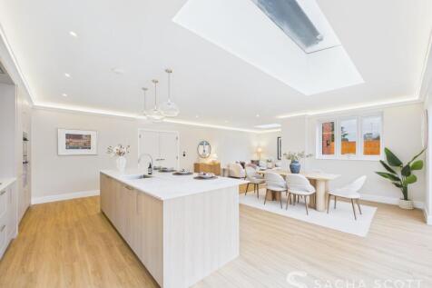 Kitchen / Breakfast / Diner
