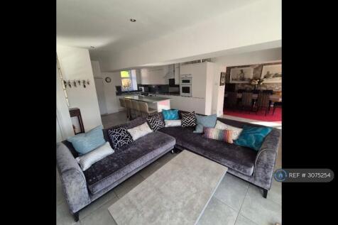 Moorside Lane, Macclesfield, SK10 photo 4