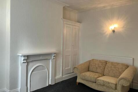 Living Room.jpg
