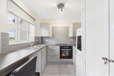 Ravens Dane Close, Downswood, ME15 photo 4