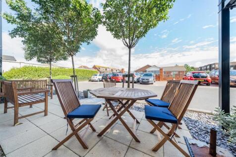 Owners Patio Area.jpg