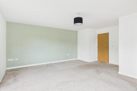 CAM03729G0-PR0070-STILL003