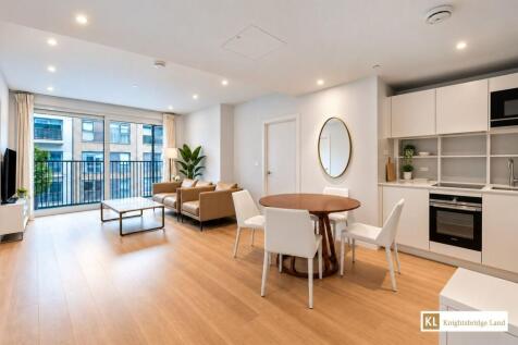 2-bed flat on Fairwater House,  Lockgate Road, London, £3,600/mo