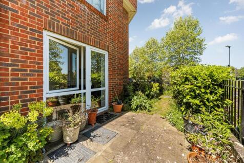 12 Homecross House-8.jpg