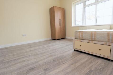 Summers Lane, Finchley N12 photo 3