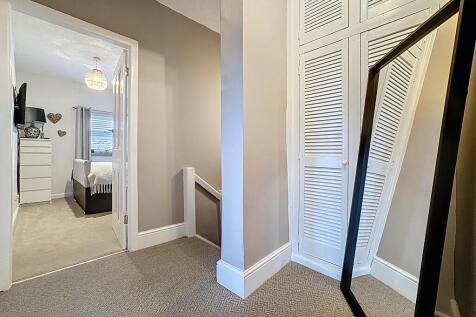 First floor landi...