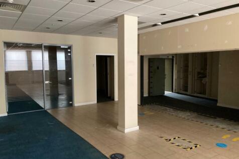 MAIN RETAIL/OFFICE SPACE