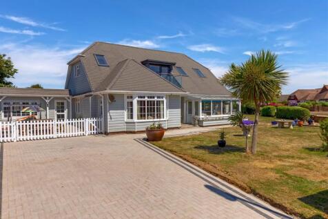 Sandown Ave_18.jpg