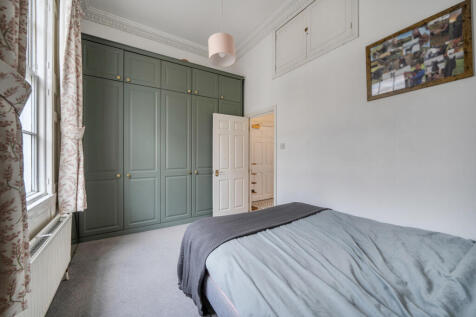 1386047-7-692d7e1...