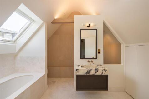 Flat 5 Walton House Hi-30.jpg