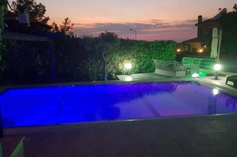 Sunset, pool