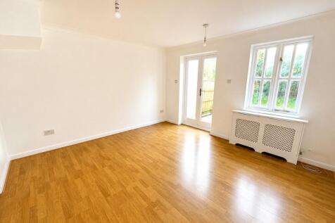 Napier Court, Somertrees Avenue, London, SE12 0BZ photo 3