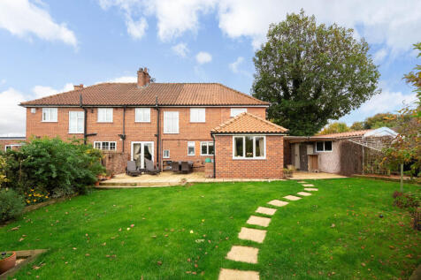 1 Eastfield Estate (3 of 32)