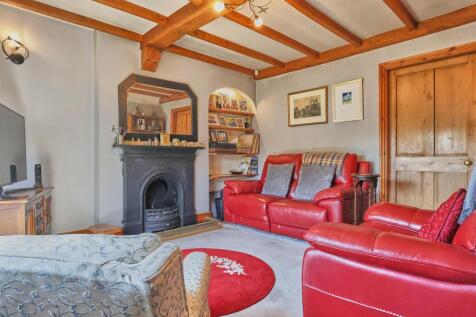 Rear Lounge