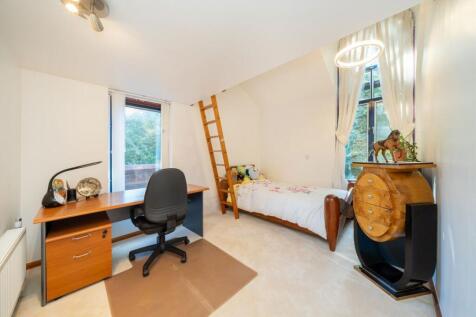 Property Image 9