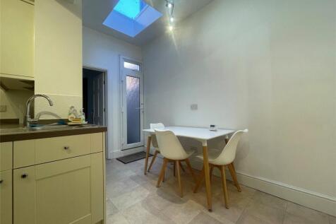 York Road, Exeter, Devon, EX4 photo 5