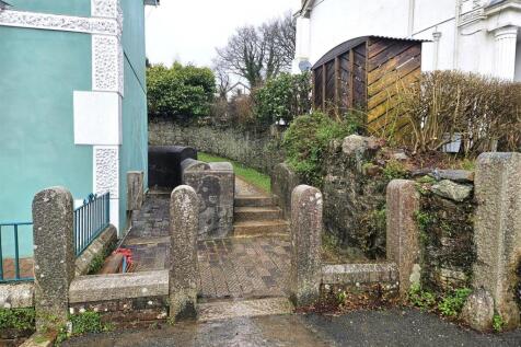 Access from the Road.jpg