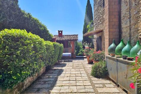 Property Image 37