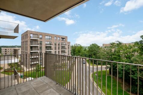 Busby House, Ridgeway Views, London, NW7 photo 4