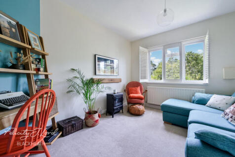 London, SE3 - property photo