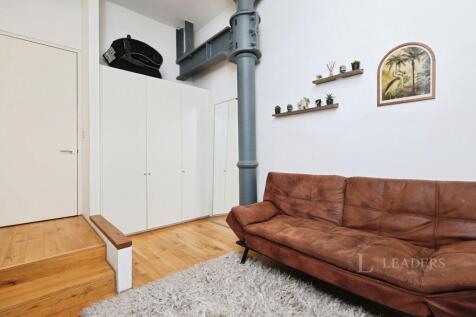 Lilycroft Road, Bradford, West Yorkshire, BD9 photo 4