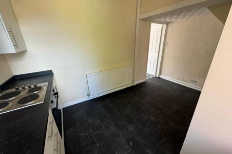Doncaster Road, Goldthorpe photo 4