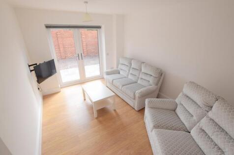 2-bed semi-detached on 27/28 - Laughton Mews - Student House, £1,387/mo