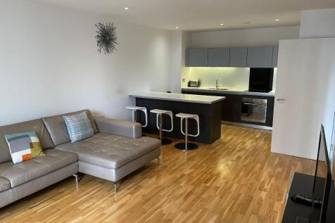Living room &amp; Kitchen