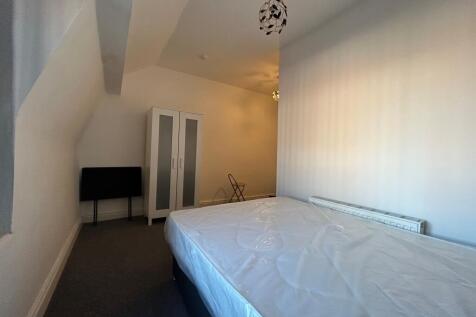Picton Road, L15 photo 2