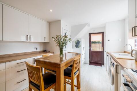 5 Delft Court (Spalding)-11.jpg