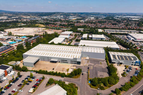 Commercial Property to rent Image 11