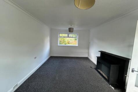 Foldings Avenue, Scholes, Cleckheaton, West Yorkshire, BD19 photo 3