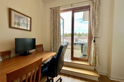 Harbourside, The Crescent, BS1 5JQ photo 3