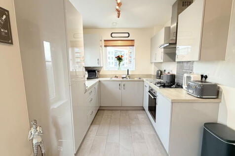 Solihull, B90 - property photo