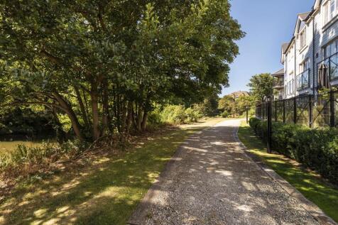 39 Redbud Close, TN9 1FX 017.jpg