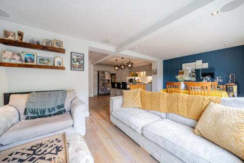 1356142-9-68cbeab...