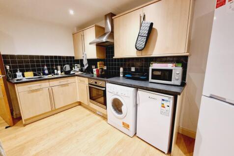 Flat 4, Alexander House, LEAMINGTON SPA photo 4