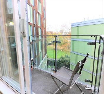 Docklands Court.jpg
