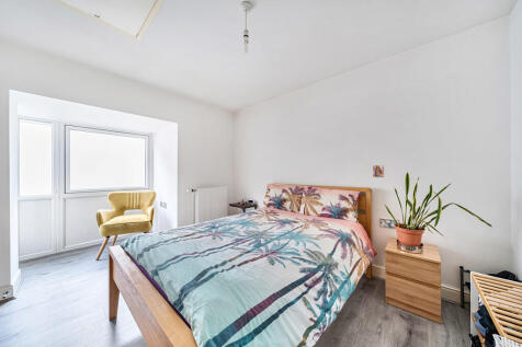 1381225-19-691479...